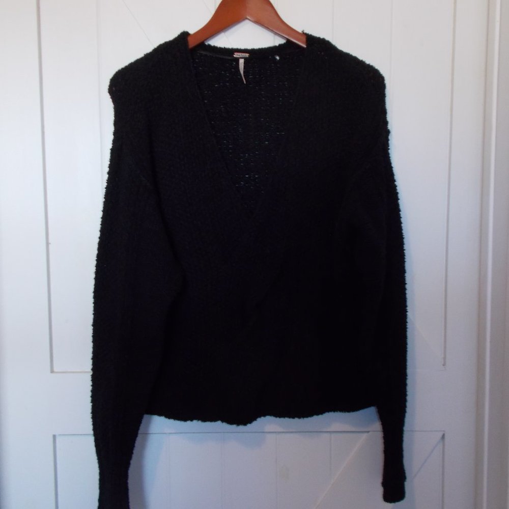 Free People Black V-Neck Twist Wrap Knit Pullover Sweater Women's Size S